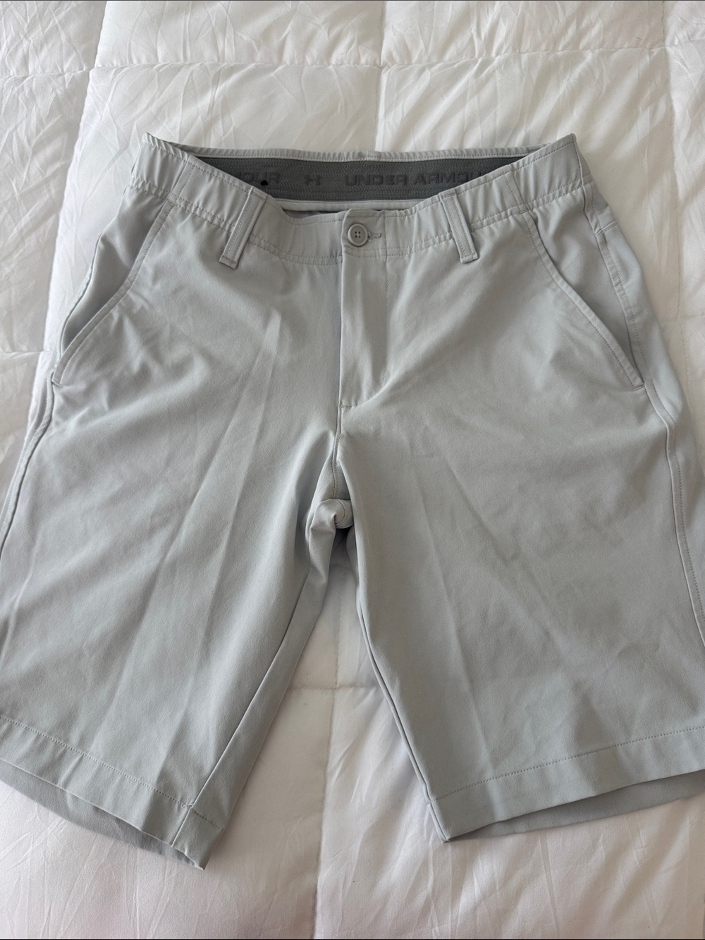 Under Armour Light Gray Men’s Flat Front Performance Shorts